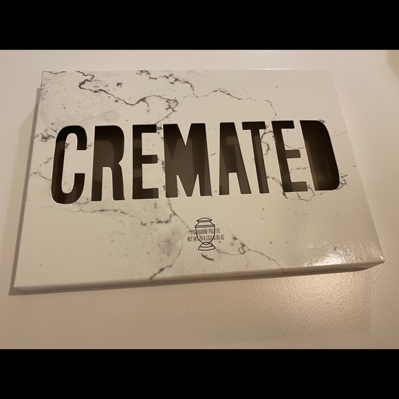 Jeffrey Star CREMATED Palette - Picture 5 of 5